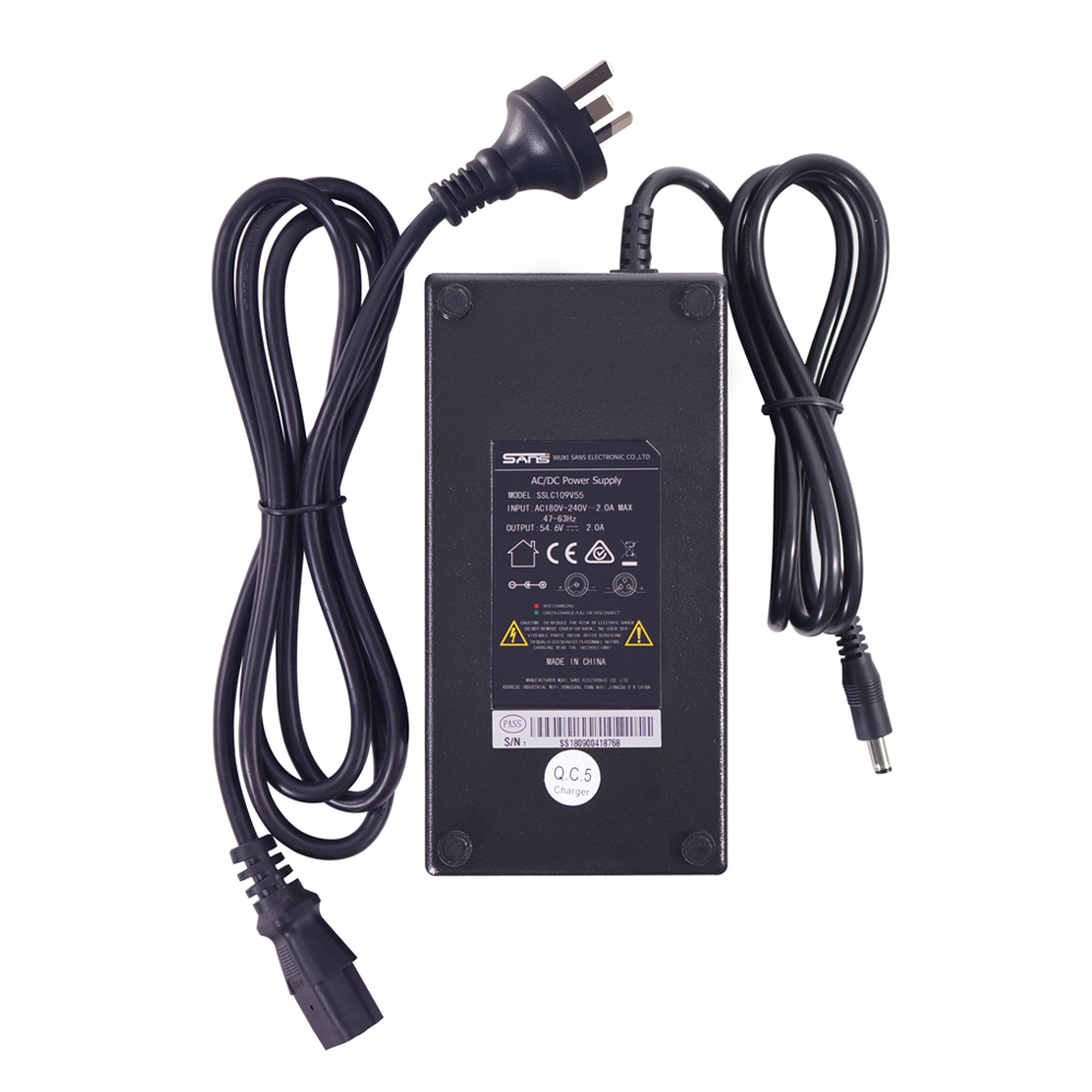 T'nB Universal charger for e-scooters Caricabatteria per veicolo Nero